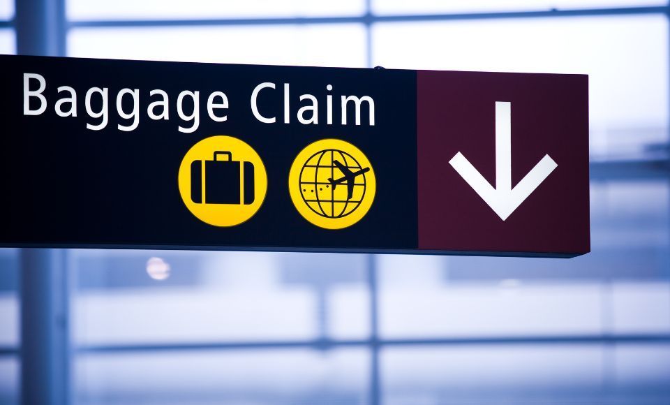 indicaciones aeropuerto, cómo reclamar equipaje en un aeropuerto